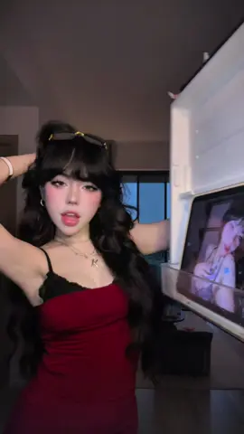 Bảo Khuyên gia nhập trend “Mở cái tủ lạnh ra” 🤤
