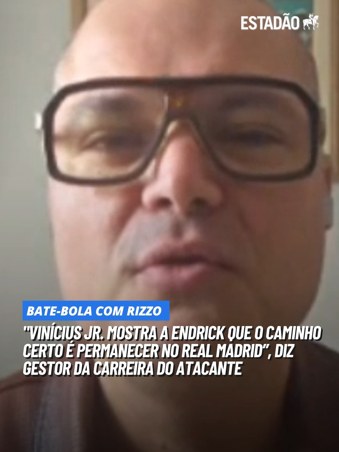 'BATE-BOLA COM RIZZO' | Endrick está recuperado de lesão e voltou a ser relacionado para os jogos do Real Madrid. A possibilidade de o atacante ser emprestado foi descartada, e ele permanece no clube espanhol em um caminho semelhante ao do seu companheiro de equipe, Vinícius Júnior. O Bate-Bola desta semana tem como convidado Thiago Freitas, diretor de operações da Roc Nation, empresa que cuida da carreira dos dois jogadores. ⁣ 📹 Confira trecho do vídeo e assista completo no #linkdabio⁣⁣⁣ ⁣ 📰 Assine o Estadão em ofertas.estadao.com.br