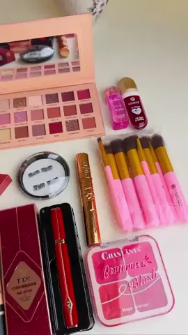 اقوى عرض مكياج للبنوتات 🎀✨ العرض متكون من قطع مهمة وأساسية 🫧❤️‍🔥 1.فونديشن من ماركة لوريال  2شدو متكون من 18 لون مختلف  3.فرش مكياج متكونة من 10 قطع  4.حمر متكون من 6 قطع مات قوية 5.ايلاينر من ماركة تي تي اكس ثابت  6.احمر خدود 4 درجات مختلفة  7.مسكارة ضد الماء ثابتة  8.تنت من ماركة لافيو للخدود والشفايف 9.كلوس لامع للشفاه  10.قالب ايلاينر  11.سيت تحديد حمر من كيكو 12 قطعة 12.رموش ثابته أسبوعية  13.علبة بيوتي بلندر  #الاصلي #مكياج #كوزمتك #مالي_خلق_احط_هاشتاقات #الشعب_الصيني_ماله_حل😂😂 