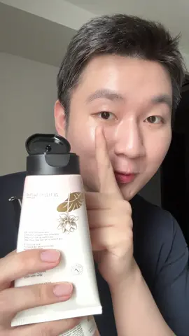 Ai chê sữa rửa mặt Sen Cocoon thì ra đây xem hãng dằn mặt công khai nè =)))) up từ size 140ml lên hẳn 310ml kèm cái vòi nhấn sữa rửa mặt luôn nhé #skincare #suaruamat #lamsachda #goclamdep #withbimm 