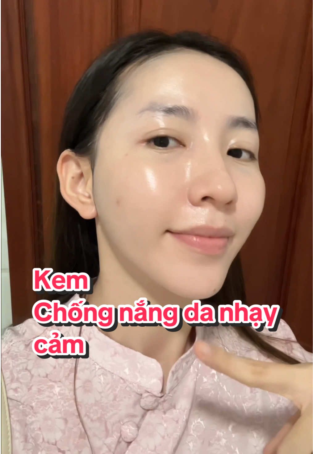 Mọi người săn bản vàng nắp xanh chứ em thì ưng nhất bản này. Tuy ko phải kiềm dầu nhưng cấp ẩm làm dịu và bảo vệ da những đợt kích ứng rất thích #maitrinh #kemchongnang #Anessa #AnessaMildMilk #reviewlamdep 