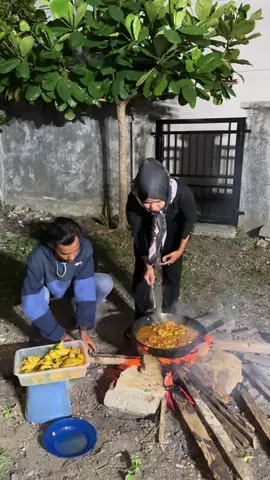 Masak masak bersma istri tercinta❤️ #fyp #fypシ゚ #fypsounds #bismillahfyp #masukberanda @Nona baygon🎙️ 