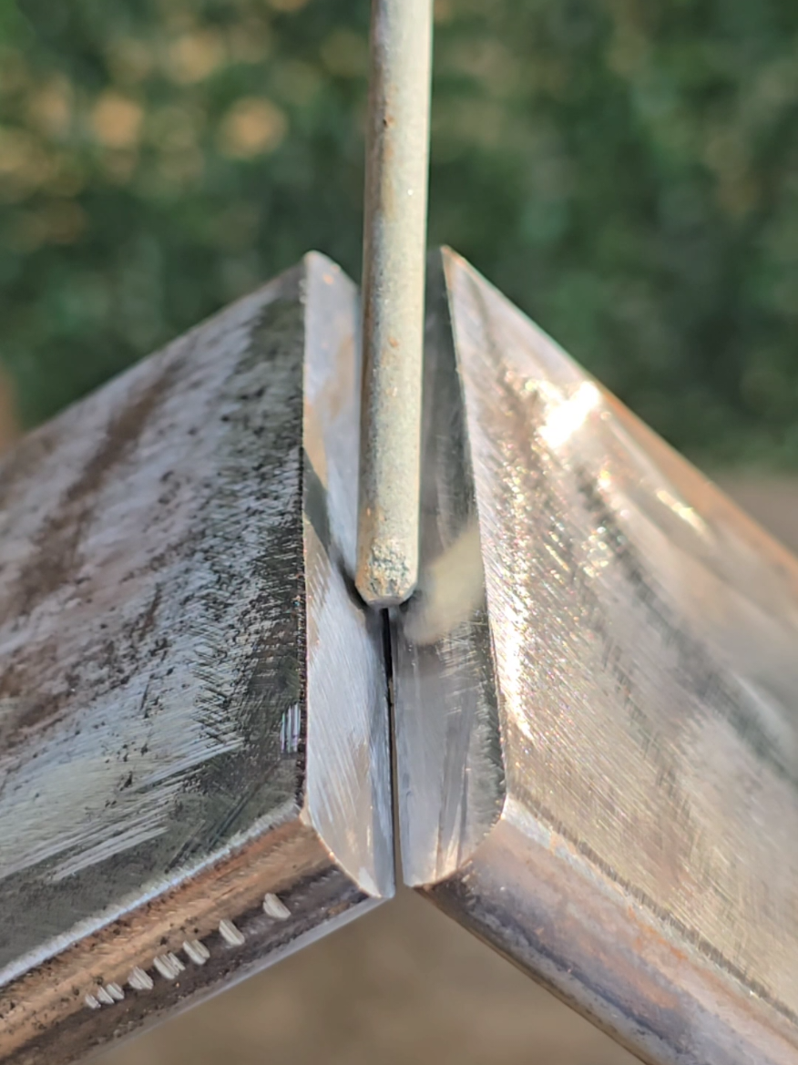 This is basic welding technique 1F that beginner welders all over the world should know! #welder #weldinglife #welderusa🇺🇸 #welding #stickwelding 