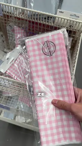 Bij @Wibra Nederland hebben ze nu ook verzendzakken! Perfect voor alle Vinted verkopers & super handig om alles in te verpakken 🤩📦 #VintedTips #Vinted #Shopping #Wibra #VerkoopTips