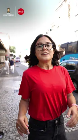 Quer ir pra final da CONMEBOL Libertadores em Lima e concorrer a prêmios? Participe da promoção Gole Premiado Coca-Cola que premiará o sortudo com uma viagem completa com transporte, hospedagem, alimentação e direito a dois acompanhantes. Eu não sou boba e já tô participando.  #Coca-Cola #VivaCadaMomento #GloriaEterna #Libertadores #publicidade @LibertadoresBR  Período de Participação: das 14h (horário de Brasília) do dia 18/09/2025 até as 14h (horário de Brasília) do dia 29/10/2025. *Consulte os produtos participantes, os regulamentos completos e os Certificados de Autorizações SPA/MF no site golepremiado.coca-cola.com.br antes de participar. Imagens meramente ilustrativas.