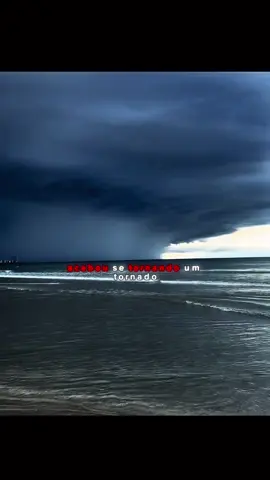 Um novo tornado surgiu em Praia Grande São Paulo ib: @altmannreact #tornado #santacatarina #brasil #praiagrande 