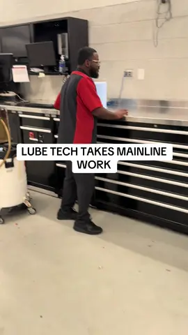 When the lube tech takes mainline work. 🤦🏾‍♂️🤣 #mechanic #automotive #technician #mechaniclife #mechaniclifestyle 