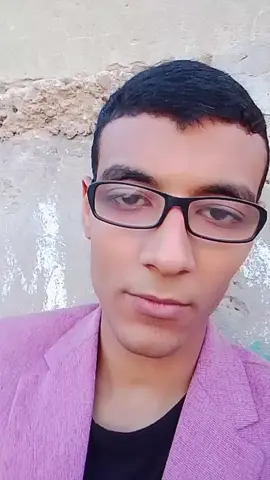 أنا عايش 