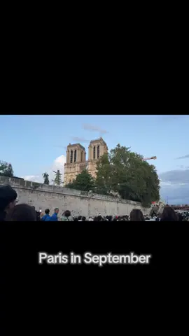 Seine Sunset River Cruise in September? 💯  Thank you @bateauxmouches for a great ride on our first night in Paris!  #seineriver #rivercruise #paris #girlstrip #femaletraveler 