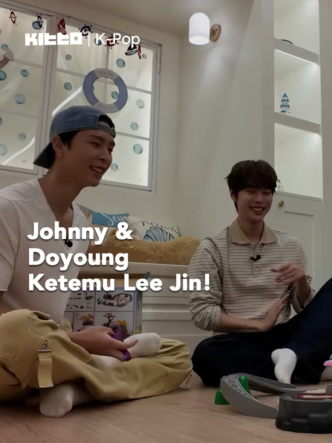 Gemes banget! Johnny & Doyoung NCT ketemu baby Lee Jin! Padahal baru preview, tapi liatnya udah gemes banget 😭 Johnny dan Doyoung bakal ketemu sama baby Lee Jin di acara Call Me Baby yang bakal tayang Jumat depan, tanggal 3 October jam 6 sore! Jangan sampai kelewatan ya~ 🎥 스튜디오슬램 (YT) 👩🏻‍💻 Maika ▶︎ Cari update soal K-Trends? Yuk di Kitto! #KittoID_KPOP #KittoIDN #NCT #johnny #doyoung #leejin