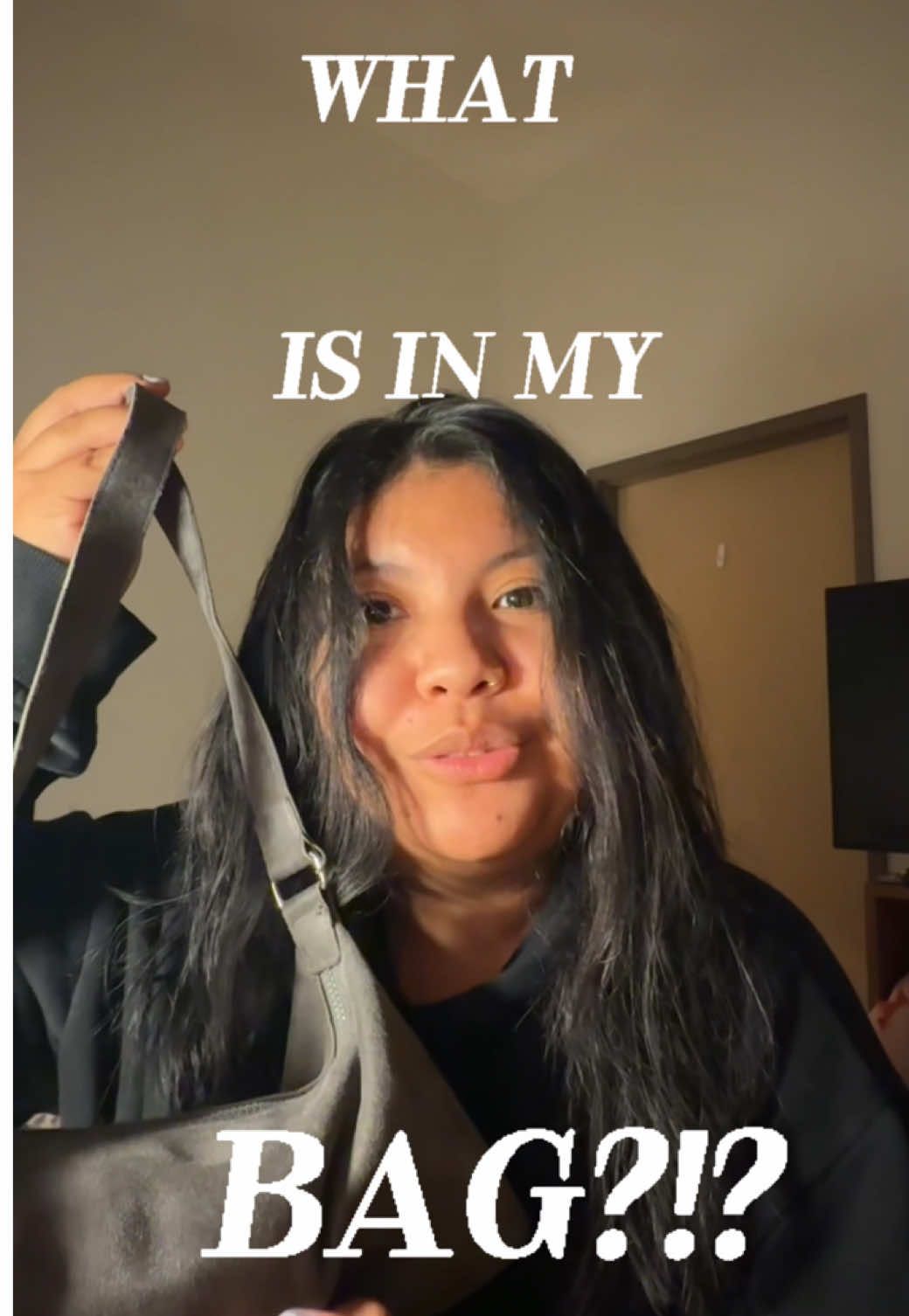 what’s in my purse haulll!!! 👛👜#whatsinmybag #haul #grwm #xyzbca #fypシ゚viral @cocokind @NERDS Candy @lululemon @Chomps @extragum @EcoTools  