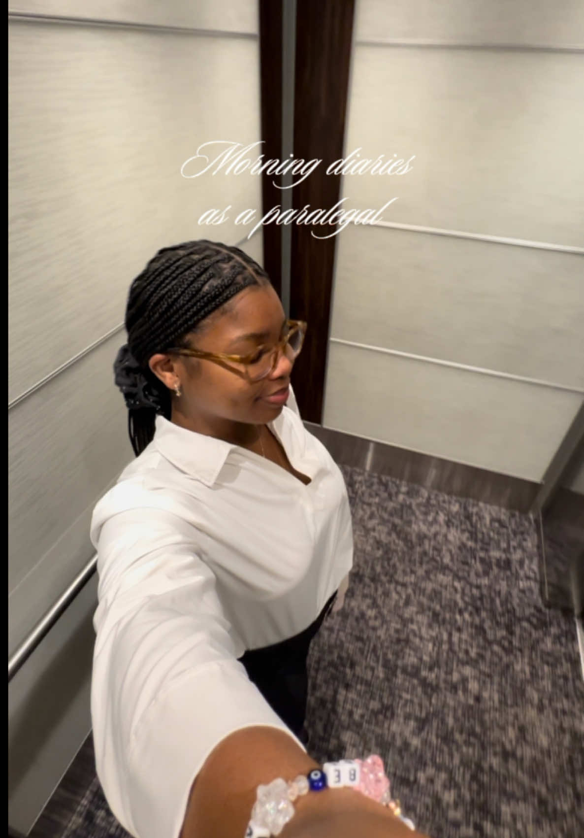 Happy Friday girlies !! We made it ✨💕 vanity is getting built tonight so excited to show you guys which one I picked ☀️🥰  #morningroutine #lawtok #paralegal #prelaw #creatorsearchinsights 