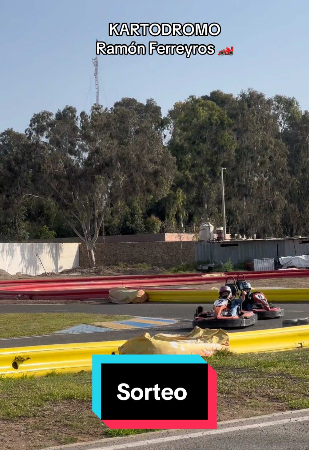 🏎️SORTEO 🏎️  Te regalamos 2 entradas dobles para participar  1️⃣seguir ambas cuentas @RF Karting de Ramón Ferreyros y   2️⃣dejanos un comentario etiqueta a dos personas en ellas  El sorteo lo realizaré en vivo viernes 3/10 y digo los ganadores con @anjali𐙚 @._.🍊 @cuzcostudios  #kartodromoasia #cañeteesclave 
