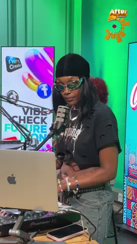 @VybQueen  @dvjmercypro fire Friday 🔥#NBSAfter5 