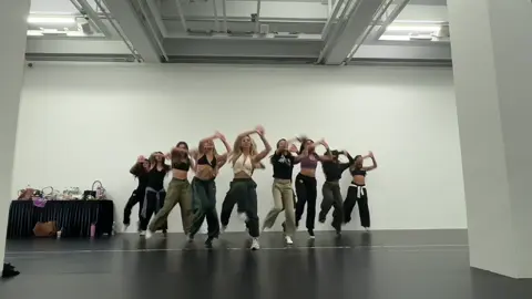 I love choreographing for @Now United. After 5 years as their choreographer, I’m still in awe every single rehearsal — watching so many incredible artists from different countries and cultures move as one & fully synchronized. That energy, that unity, that passion… it’s exactly what the world needs right now. 🌍❤️  ✨ #nowunited #dance 