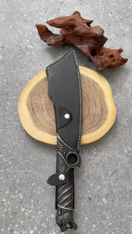 So cool!!#purplrdragonknifes #fallfreshness #laborday #handmadeknifes #camping 