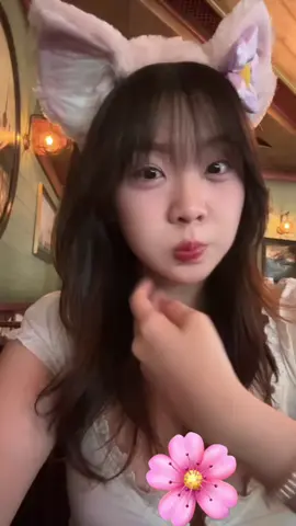cuman kamu tiada yg lain 😝