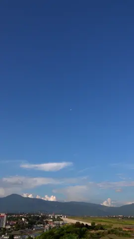 Watch the incredible zoom of Sony Camera. The power of Japanese technology #flynepal 