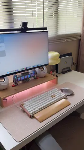 My cozy desk setup ✨🌻🪴🍄 #cozydesksetup 