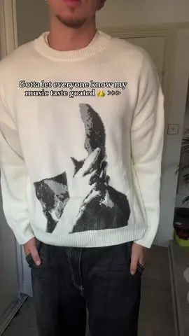 I’m 6ft2 90kg wearing XL!  #fashiontiktok #streetwear #outfitinspo  #frankocean 