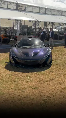 Love the blue carbon#landonorris #mclaren #p1 #mclarenp1 