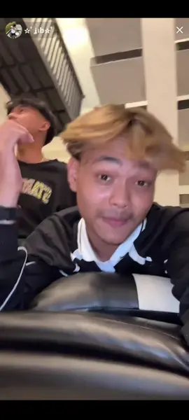 live nya seru bgttt full nyanyi🤭🤏🏻 #najib #rassel #boy #gwsmlovers👹 #fypage 