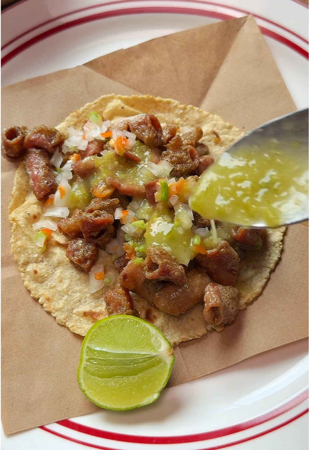 Mi madre me dió la vida y este taco las ganas de vivirla: TACO DE TRIPA (RE BIEN TOSTADA) 😮‍💨🌮 #tacos #recetas 