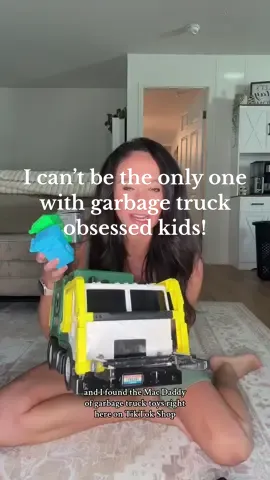 The mack daddy of trash truck toys! #trashtrucktoy #garbagetrucktoy #kidstoys #kidsgiftsonsale #garbagetruck 