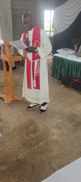 I wanna be in his shoes 😎😂 #fyppp #kisiitiktokers s #viral_video #viral #creativeinspiration  Shoe game 🔥🔥🔥