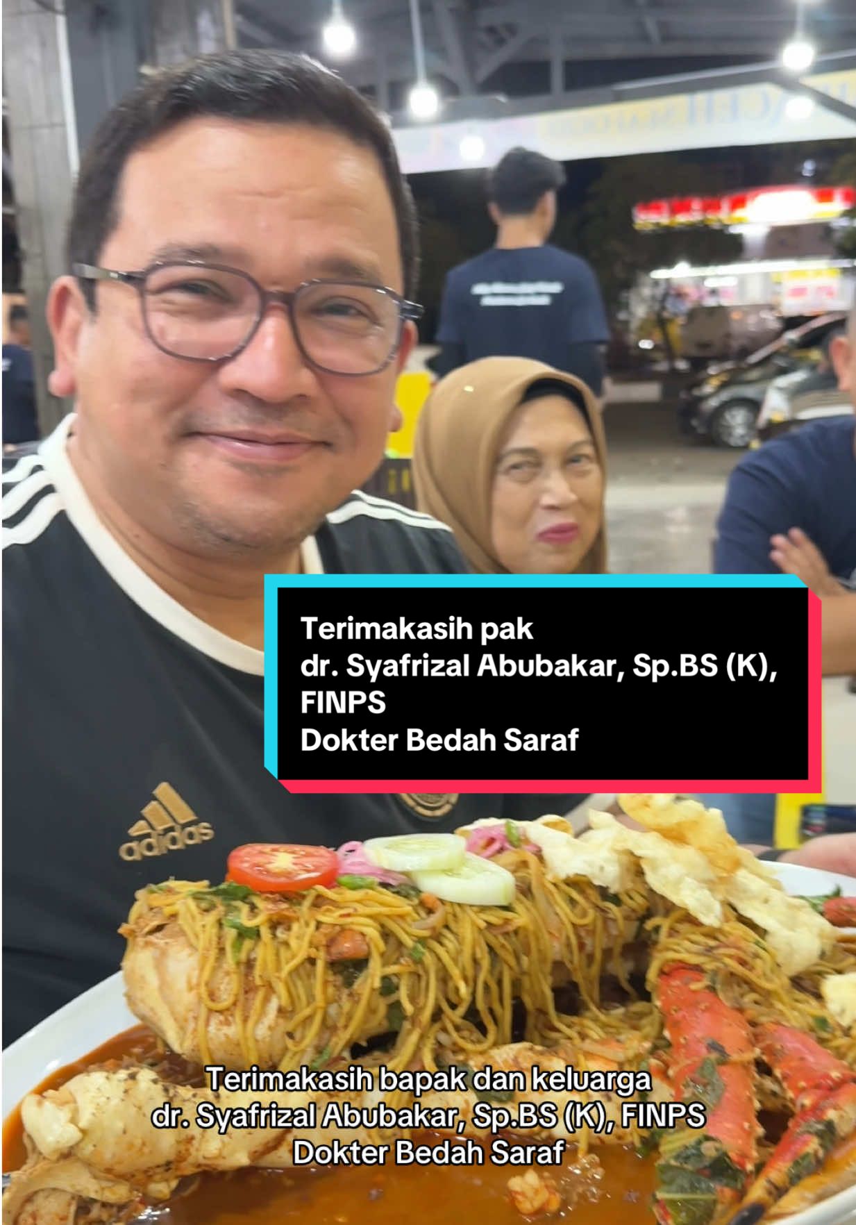Terimakasih bapak dan keluarga dr. Syafrizal Abubakar, Sp.BS (K), FINPS Dokter Bedah Saraf   Sudah berkunjung ke mie kibg krab aceh #kingkrabaceh #kepitingalaska #mieacehseafood #mieayahdun #kingkrab 