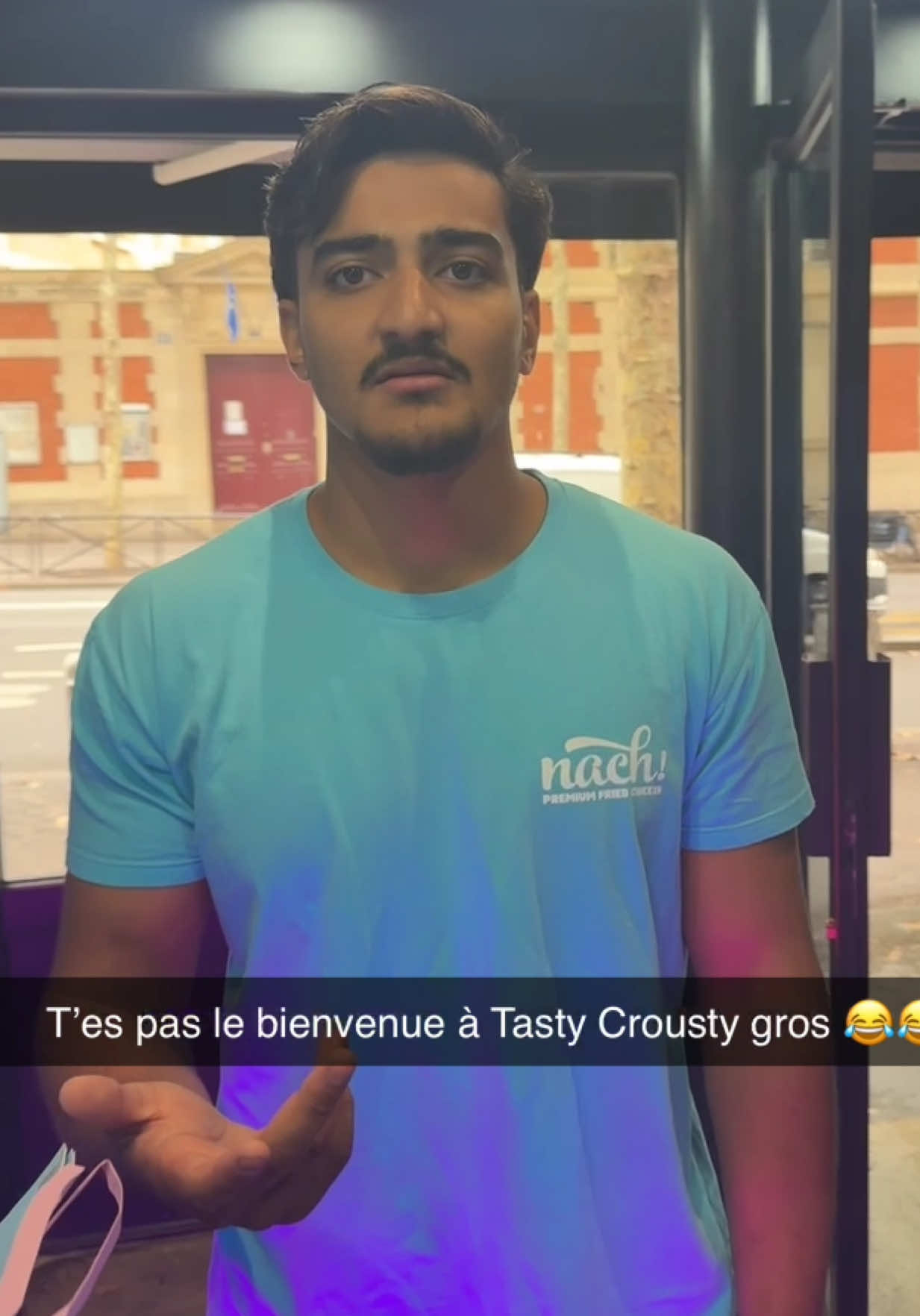 Alors comme ça on veut copier tasty crousty ? @Nach! France ???? #tastycrousty #nach #paris #fastfood #food 