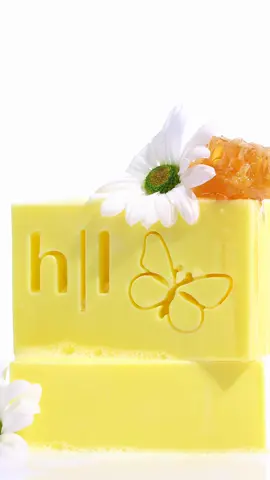 Behold! A soap bar fit for the gods, concocted with organic wildflower honey and plant-based milk. Let its mouthwatering gourmand scent transport thee to the realms of pure cleanliness #skincare #bodycare #clean #gourmand 