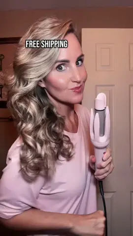 #curlyhair #curlscheck #christmasgiftideas #automaticcurlingiron #curlingiron 
