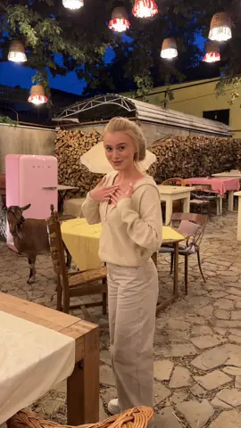 Faceți cunoștință ,,Nina Ivanovna”.