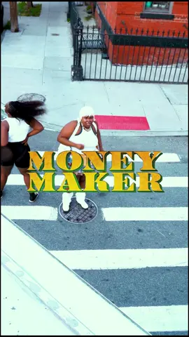 MONEY MAKER OUT EVERYWHERE 🔥🔥🔥🔥💵💵💵 BIG THANK YOUUU TO DANIEl BARRETT!!! AN AMAZING PRODUCER  LINK IN BIO🙂‍↔️ #new #music #afrobeats #friday #nigeria 