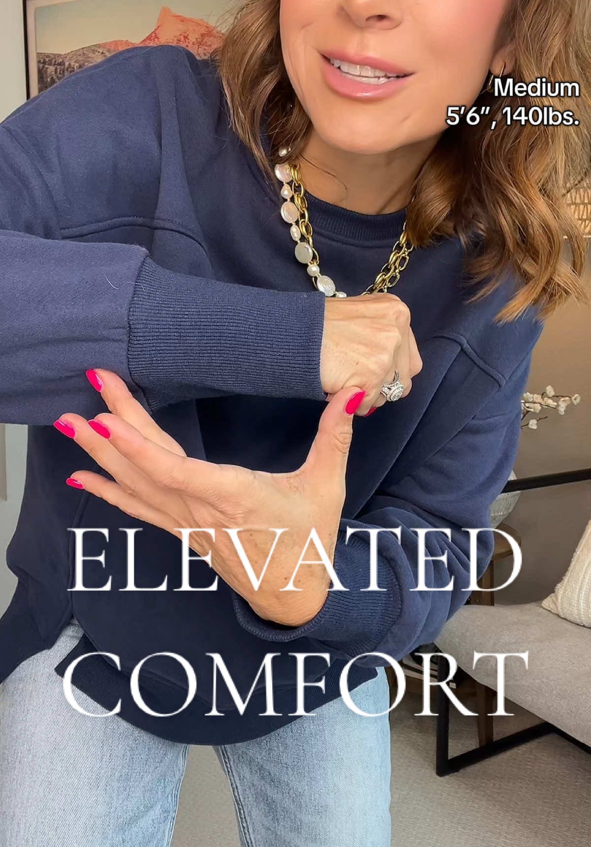 It’s the perfect not so basic, basic. #elevatedbasics #sweatshirt #comfyclothes #fallfreshness #fallstyle @btfbm_us 