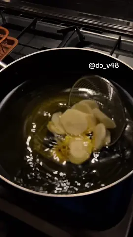 اكثر مقطع إنأخذ من حسابي ونسبوه لهم 😔 الطريقه بالمثبتة 🔥والف عافية عليكم  البهارات من هنا @بهارات العويصي  وش تبغون الطبخات الجاية؟ #fyp #اكسبلور #طبخاتي #مقلوبة #مقلوبه_دجاج 