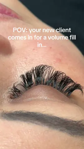 Ladies, please do your research when looking for a lash tech! Always make sure they have pictures/videos of their lash sets showing the top views and if they look isolated and have thin bases! 🥺 we proceed with a lash removal of course and recommend her a lash serum. #lashextensions #lashfills #fypシ #parati #fyp 