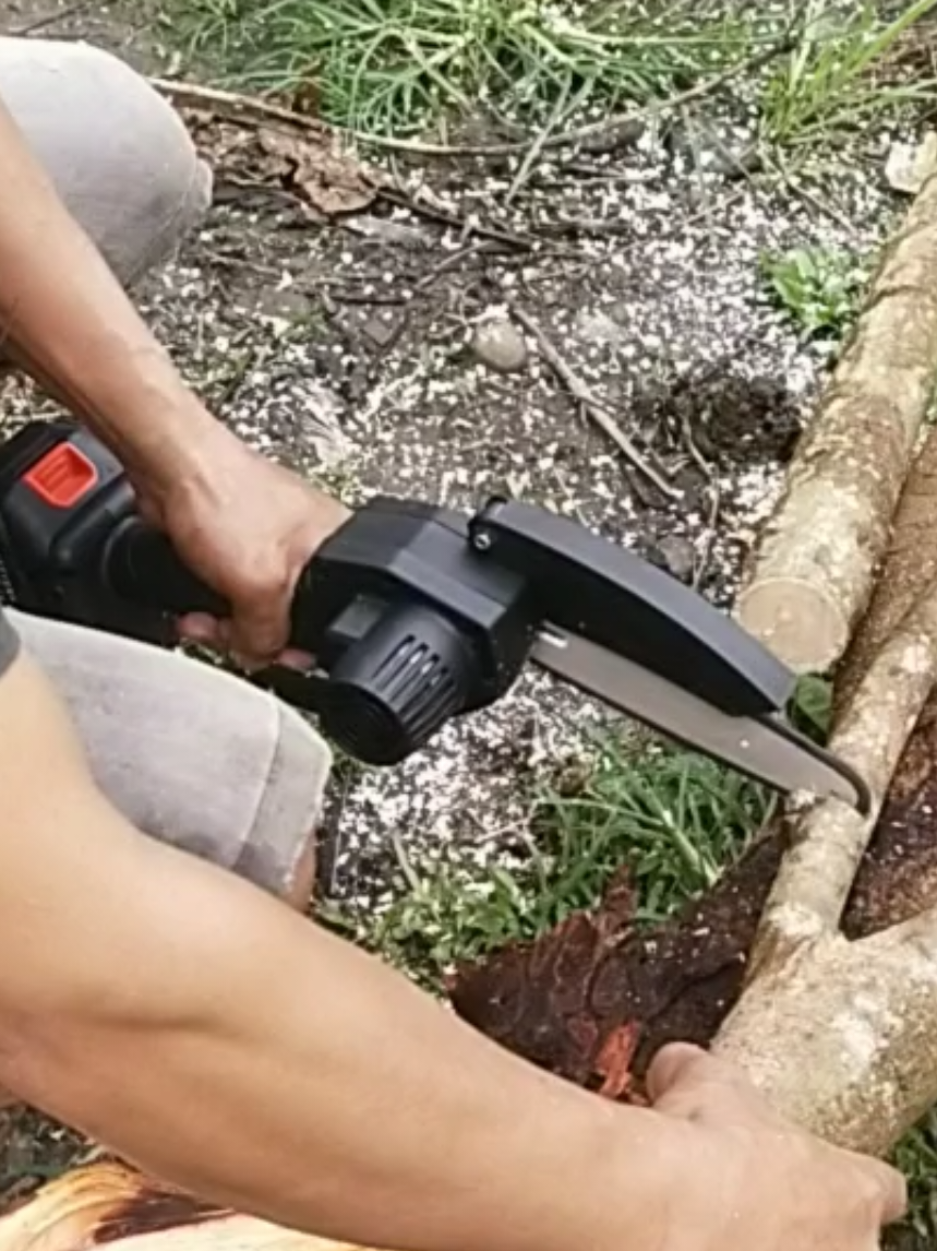 mini chainsawHindi lang  matalim kundi pang mabilisan pa sa trabaho #DIYTools #minichainsaw #chargablechainsaw #furyou #minichainsawcordless 