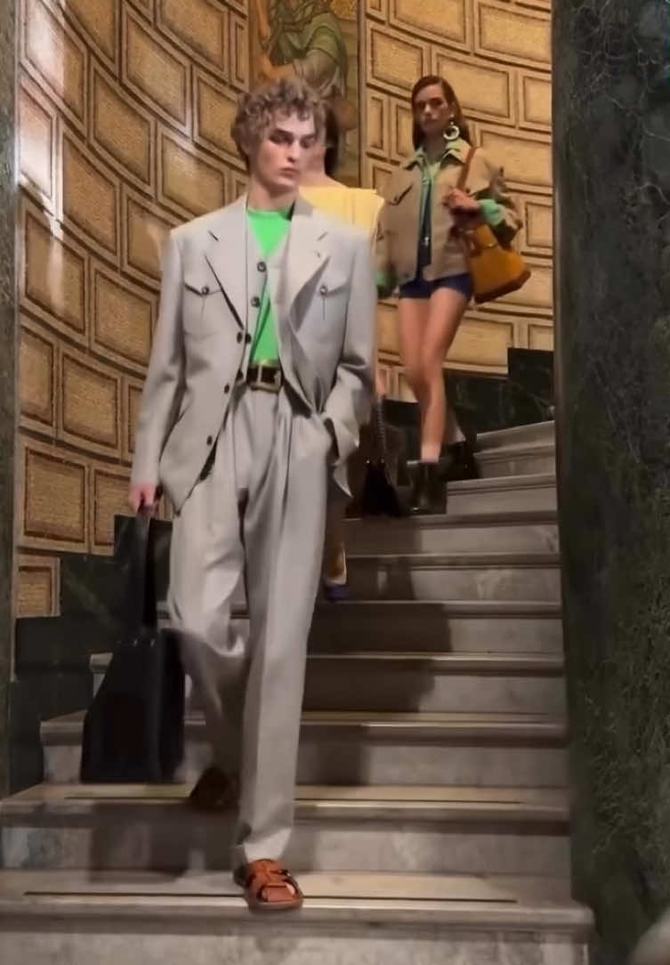 VERSACE SS2026 #mfw #versace 
