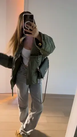 ma veste vient de chez @Maison Mossen ! -10% avec le code ANAIS10 💚#fyp #playback #outfit #viral #TikTokFashion 