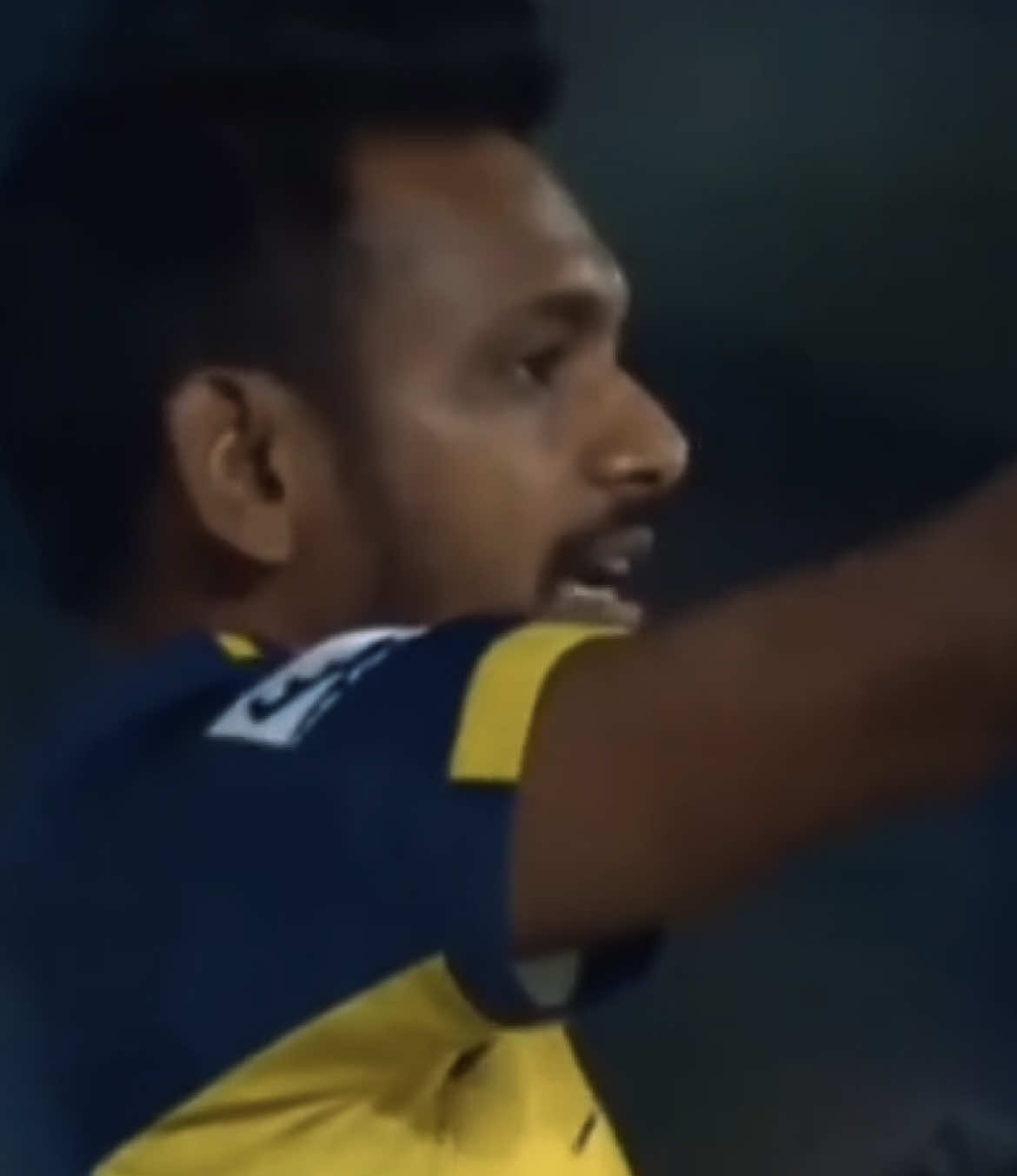 මොන #%$ක් කරනවද මන්ද | 🙂 #cricketfan #asiancup #Srilanka #cricketlover #foryoupage 