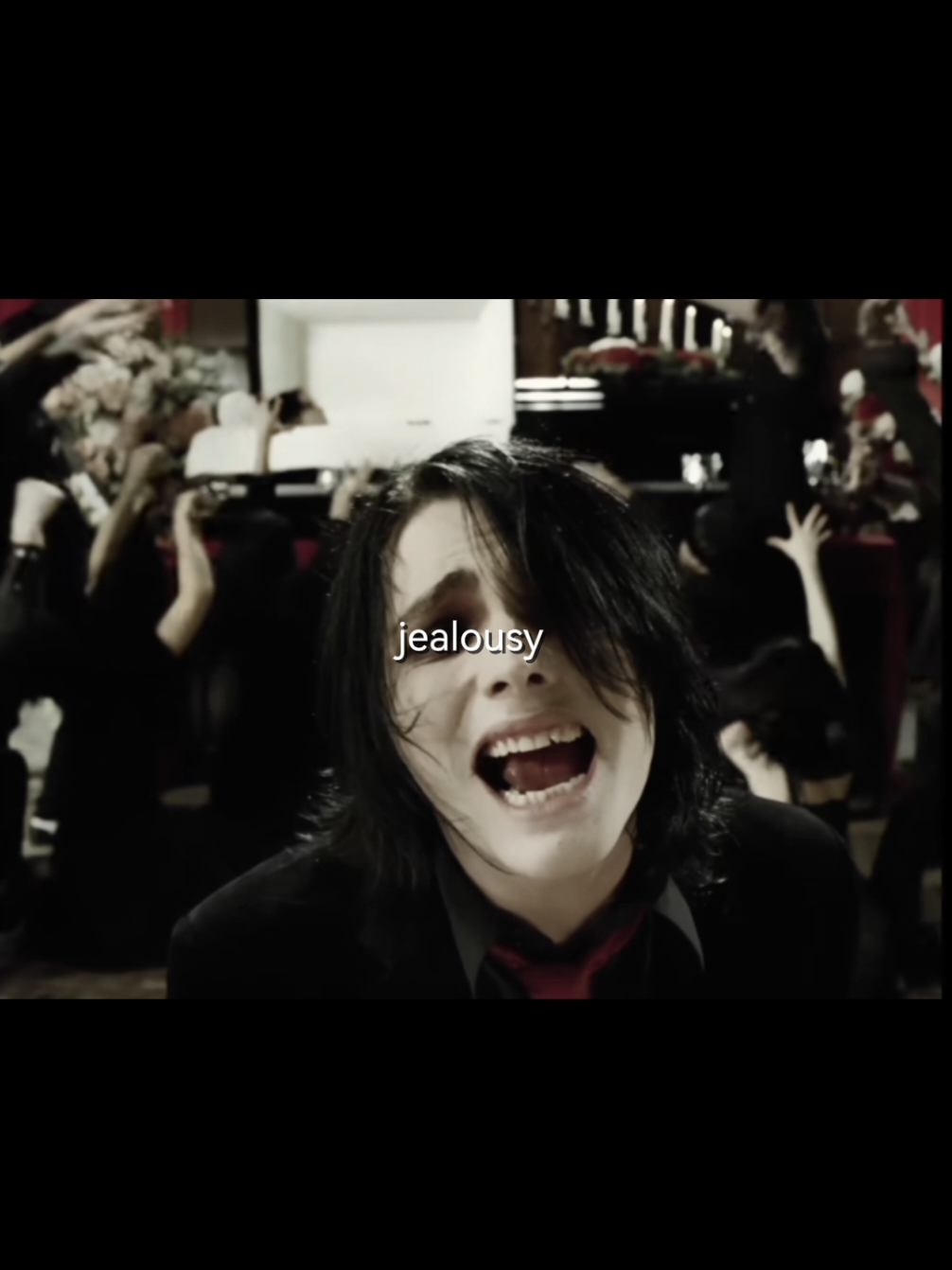 music tastee #mrbrightside #emomusic #gerardway #vicfuentes #thekillers 