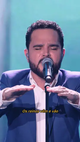Eu lembro como se fosse hj oq senti neste momento… Mostra a força q é louvar!!! Corre no youtube, assista ‘Vitorioso És’ e deixe essa adoração tocar o seu coração 💛 #LucianoCamargo #Gospel 
