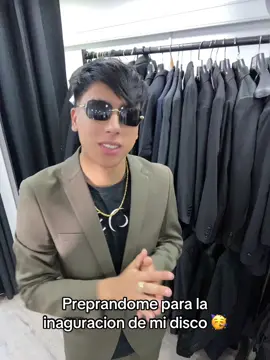 #fyp #yalunaa @Elegant.suit7 Mia trajes de aca