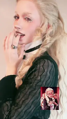 Only once in a while ;) #nevermorewebtoon #annabellee #nevermorecosplay #fyp #cosplay 