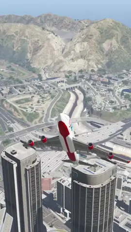 plane Engine failure  #plane #engine #failure #crashlanding #viral 
