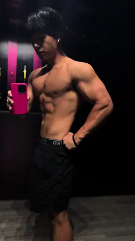 Craziest pump td @Gorilla Mind #fyp #tiktokshop #gym #preworkout #caffine 
