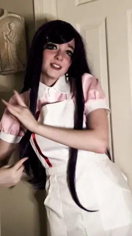 The way I act in this is so satisfying to me idk why lol #mikan #mikantsumiki #mikantsumikicosplay #danganronpa #danganronpacosplay 