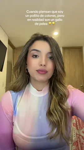 Si soy un pollito de colores 😂😂